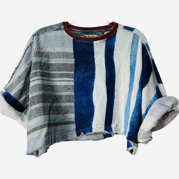 We The Free People Billie Tee /‎ Blue Striped Oversized Slouchy Crop Top Medium - Picture 3 of 7